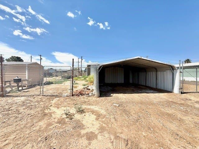 0.32 acres in Reeves County - photo 9