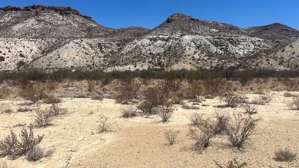 20 acres in Brewster County - photo 3