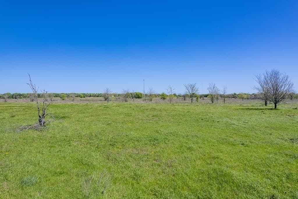 10.01 acres in ANDERSON County - photo 15