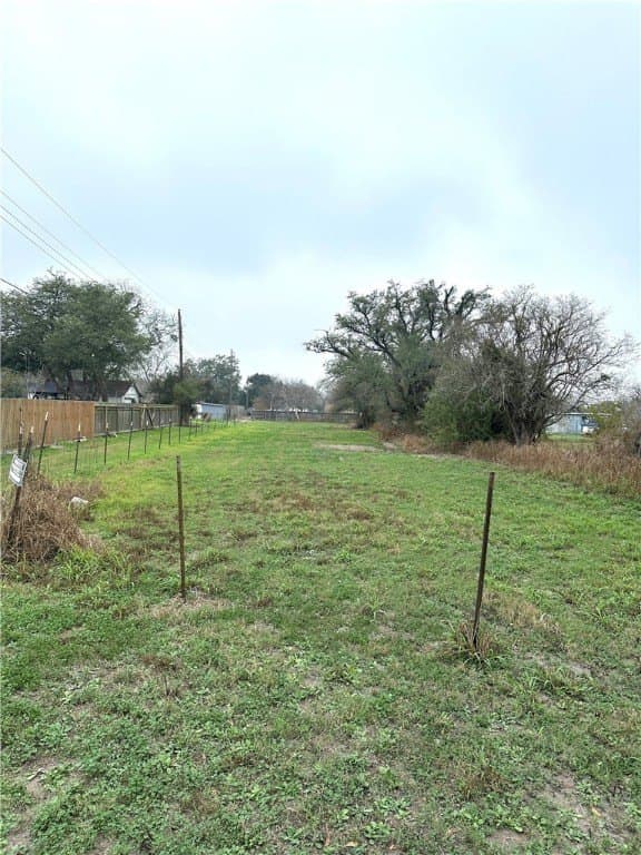 800 Gordon lot: 1