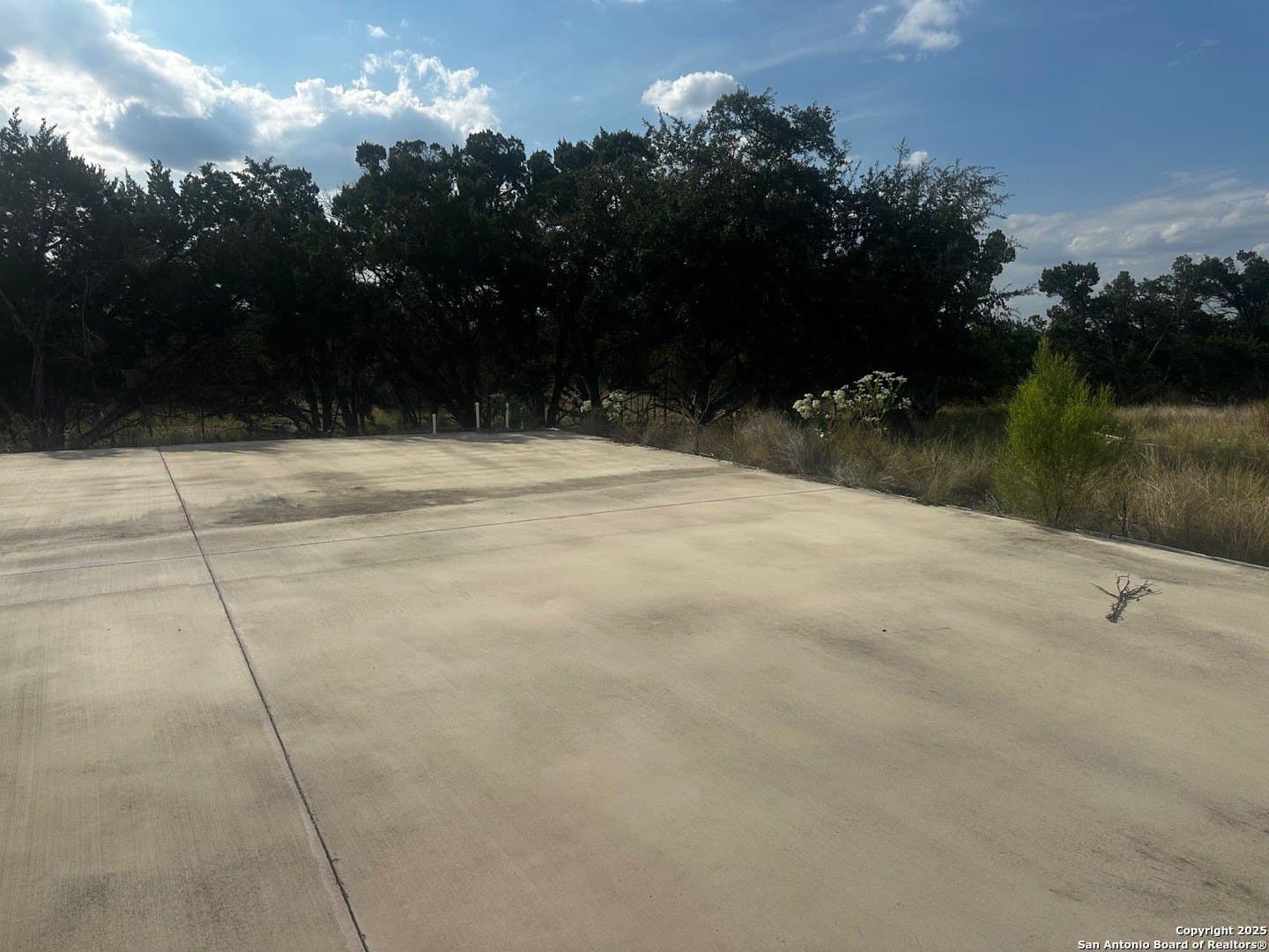 1.91 acres in Bandera County - photo 3