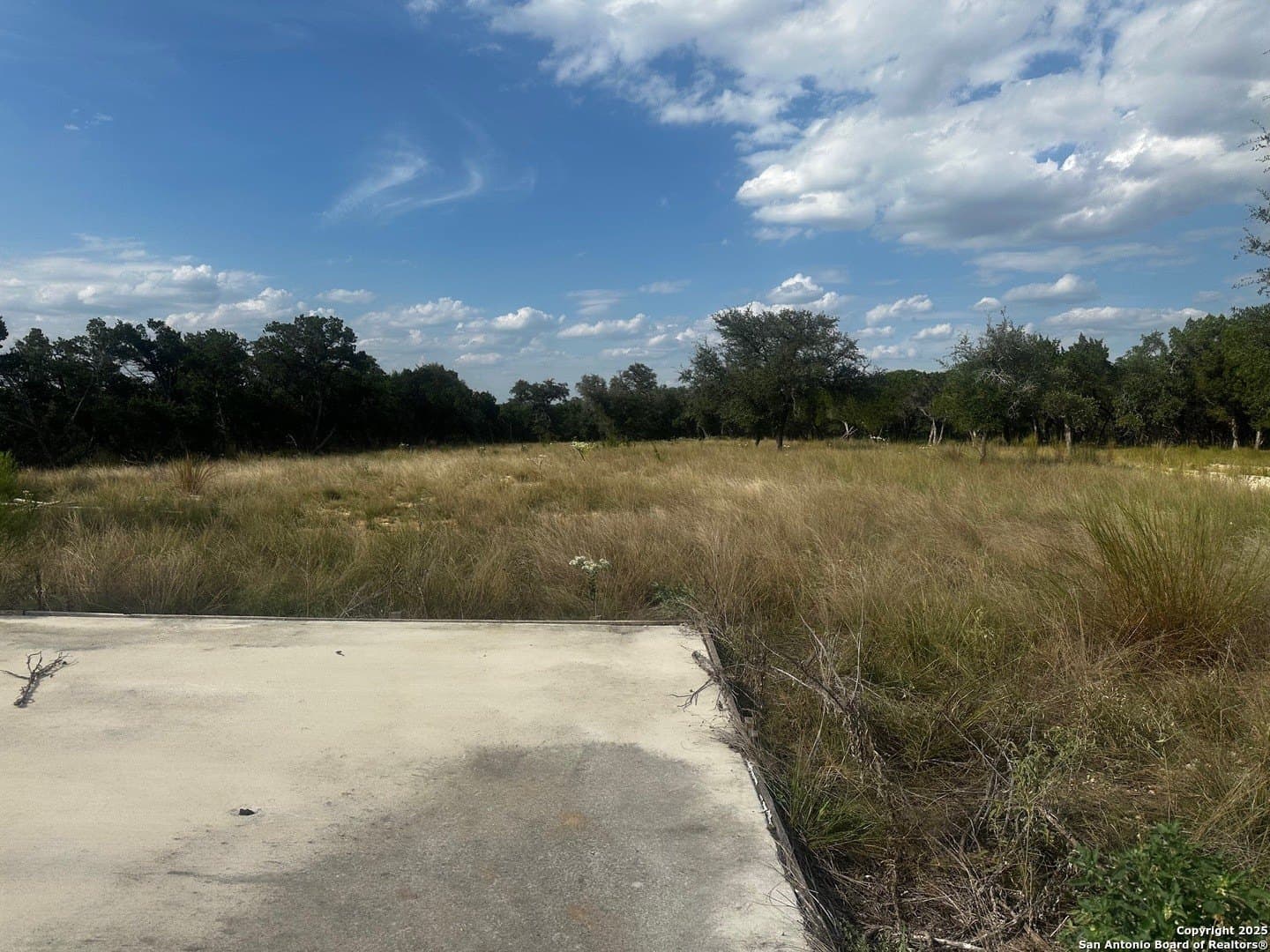 1.91 acres in Bandera County - photo 4