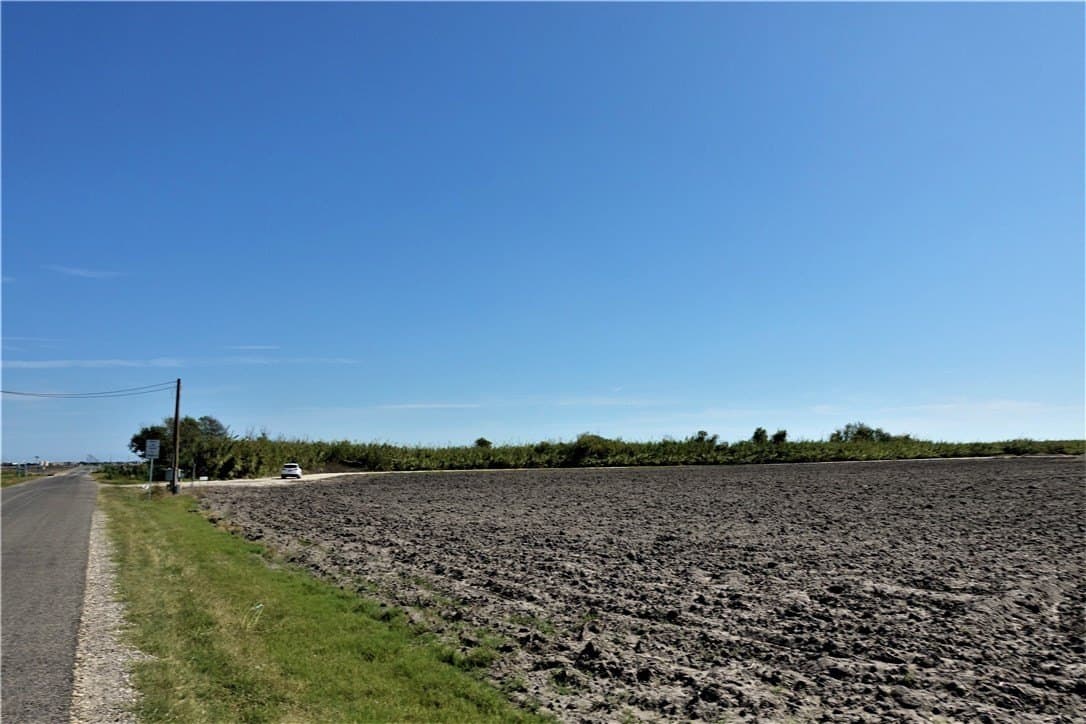 80 acres in San Patricio County - photo 4