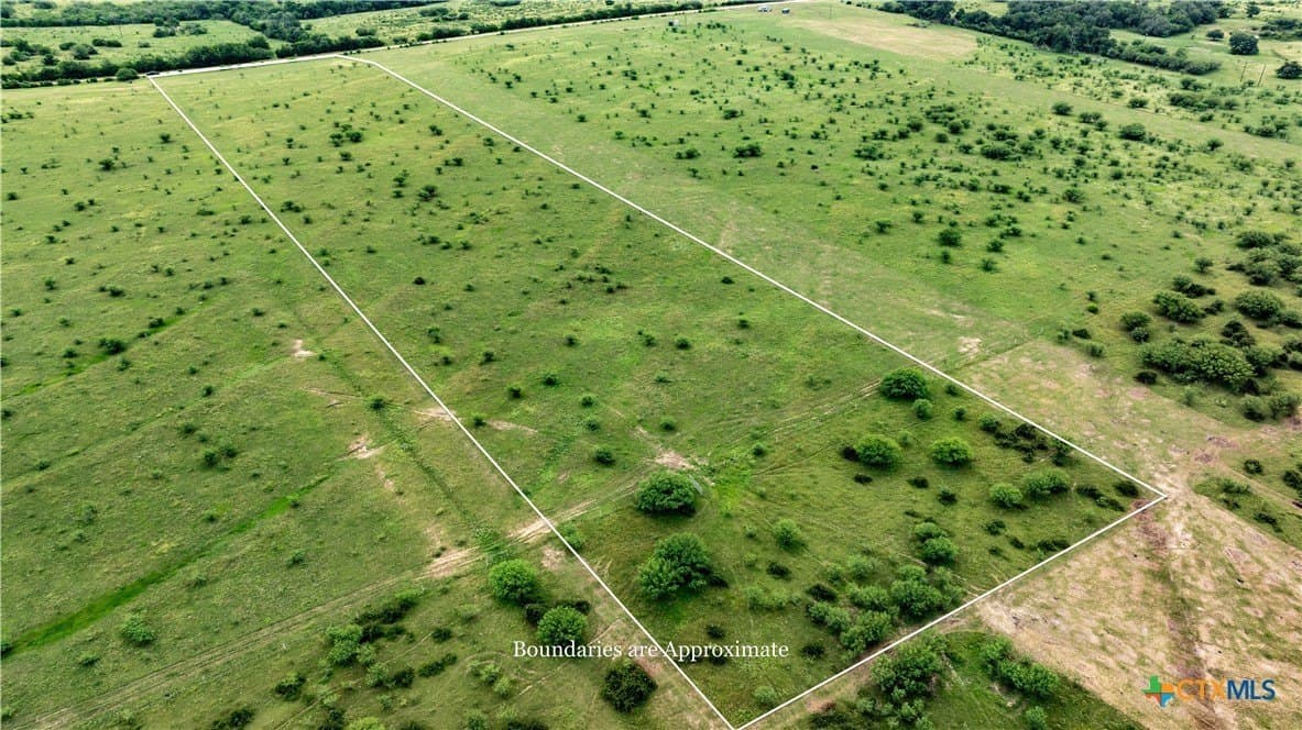 10.01 acres in DeWitt County - photo 13