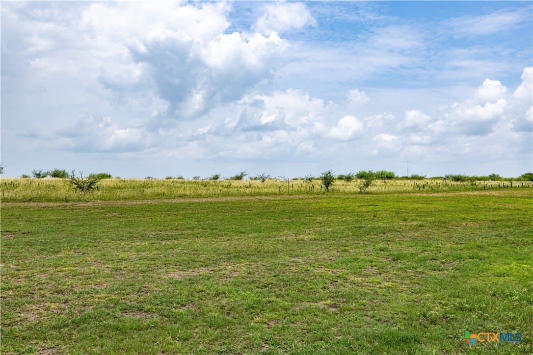 10.01 acres in DeWitt County - photo 21