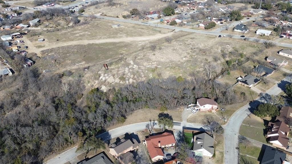 4.2 acres in Tarrant County - photo 3