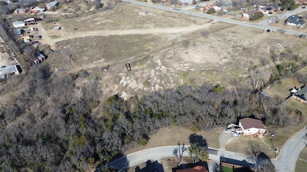 4.2 acres in Tarrant County - photo 4