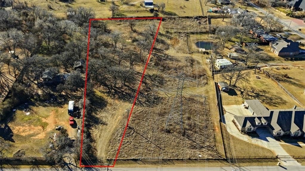 1.97 acres in Tarrant County - photo 2