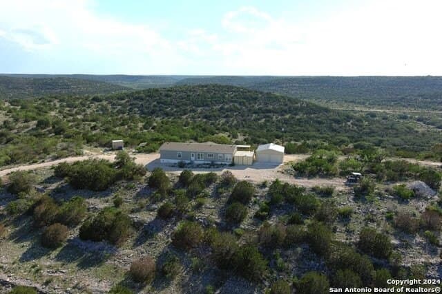 64 acres in Edwards County - photo 6