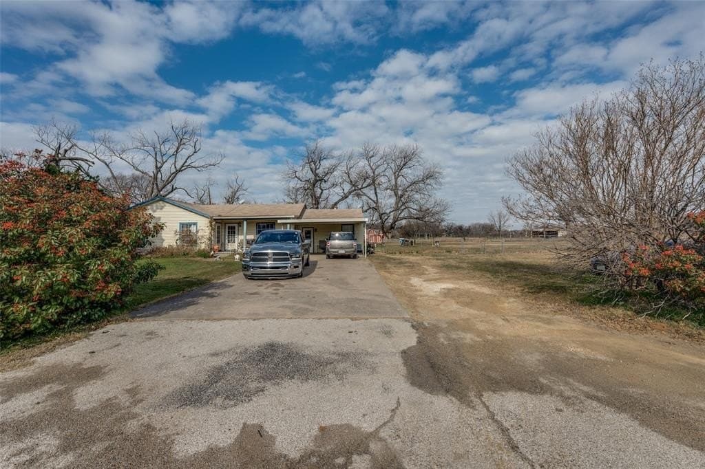 1.5 acres in Tarrant County - photo 11