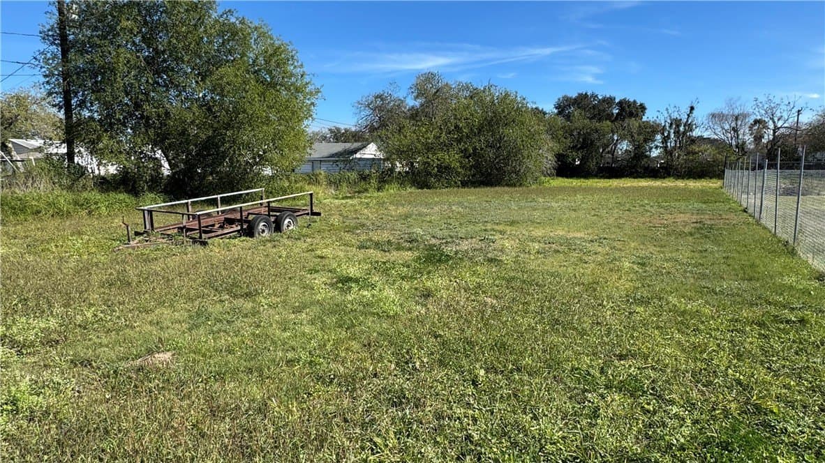 0.53 acres in Nueces County - photo 5