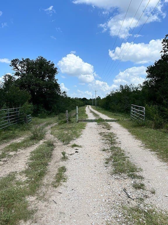 134.33 acres in Fayette County - photo 3