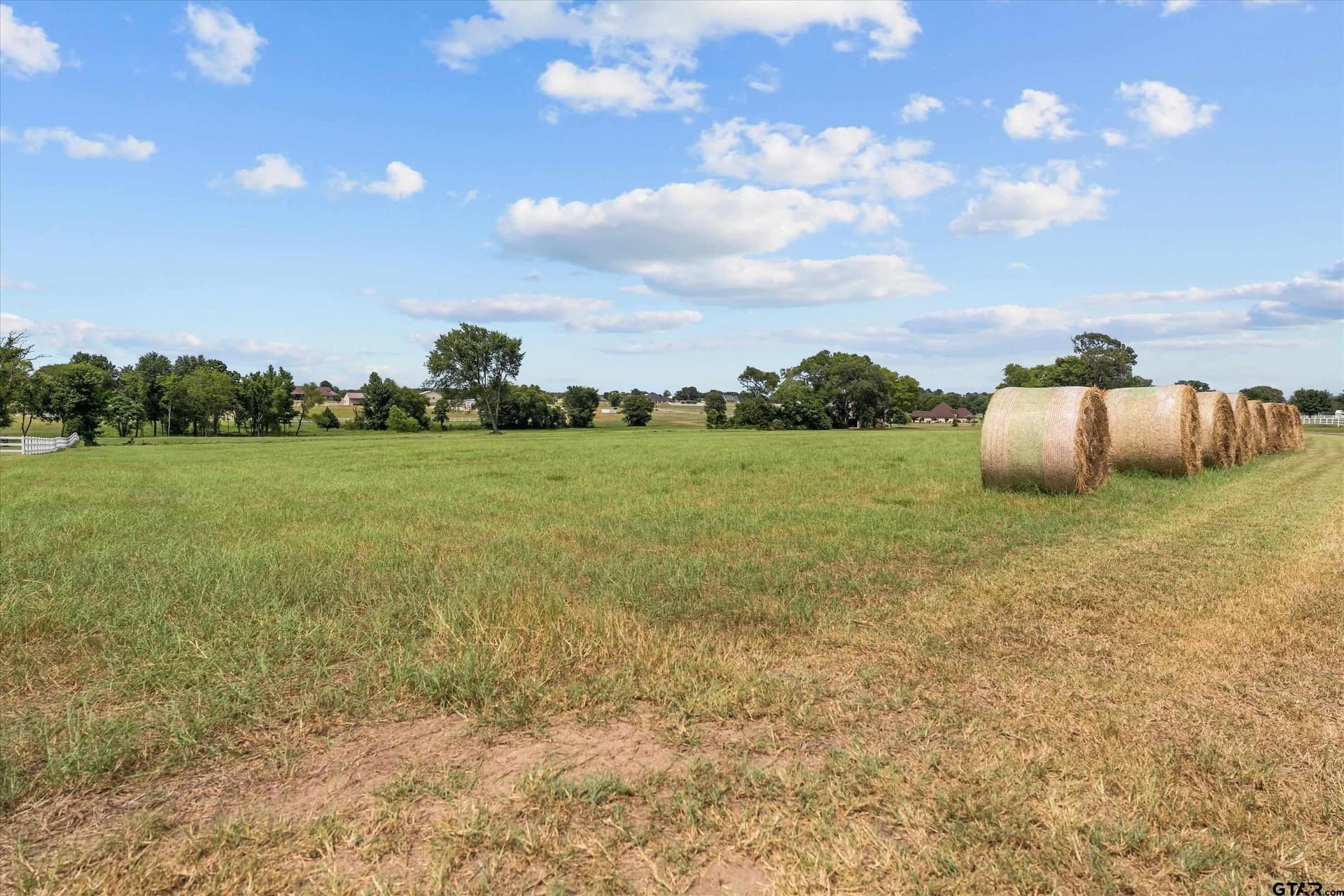 5 acres in Smith County - photo 4