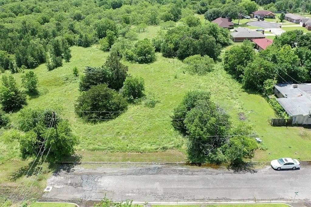 6.88 acres in Navarro County - photo 2