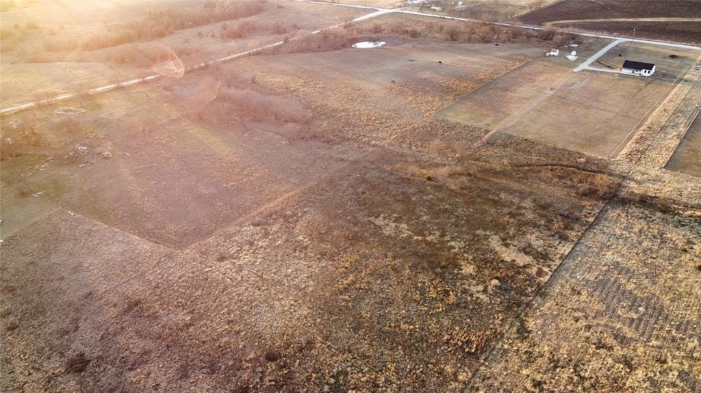 5.29 acres in Montague County - photo 8
