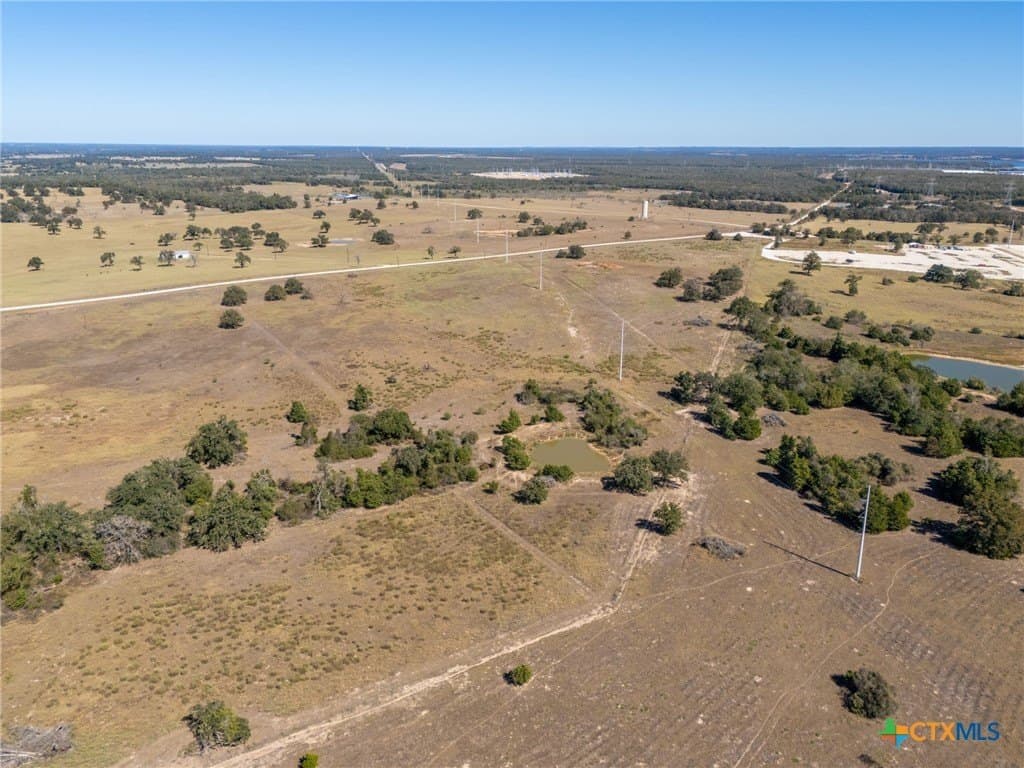 20 acres in Milam County - photo 2