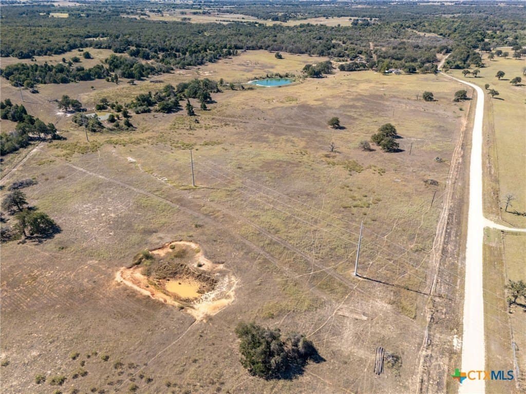 20 acres in Milam County - photo 6