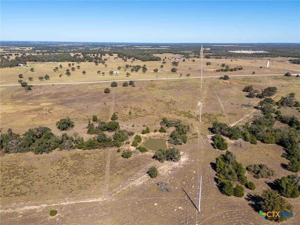 20 acres in Milam County - photo 4