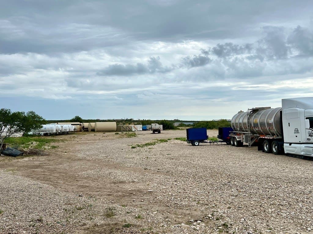 187,308 acres in Maverick County - photo 11