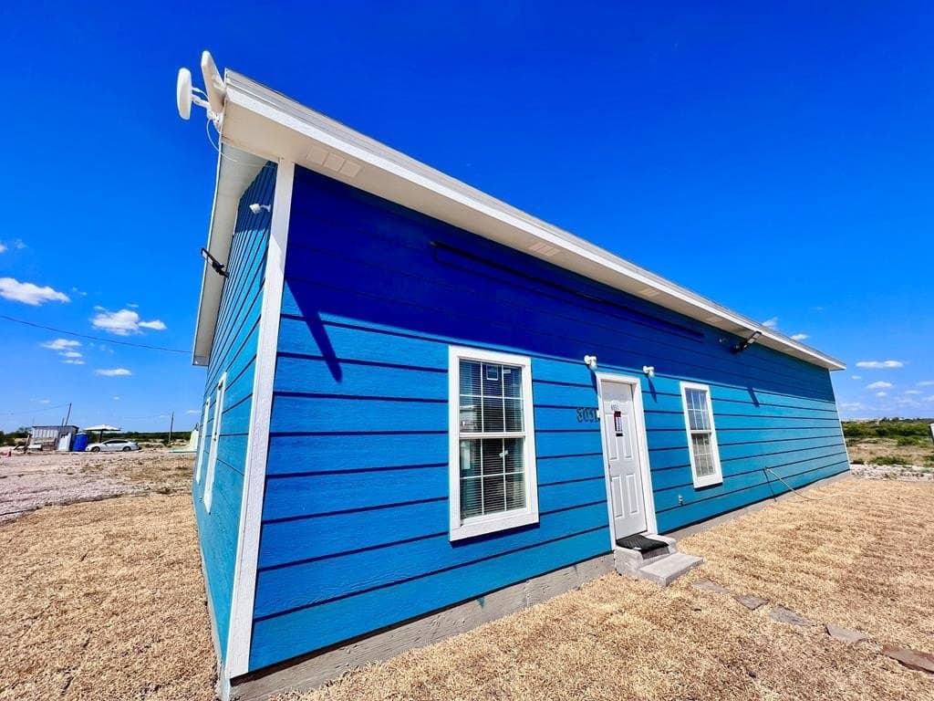 8051 US HWY 277
