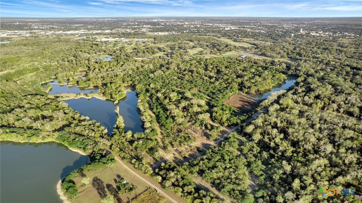 157.17 acres in Victoria County - photo 3