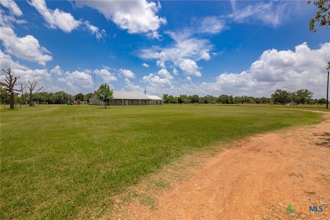 17.06 acres in Goliad County - photo 2