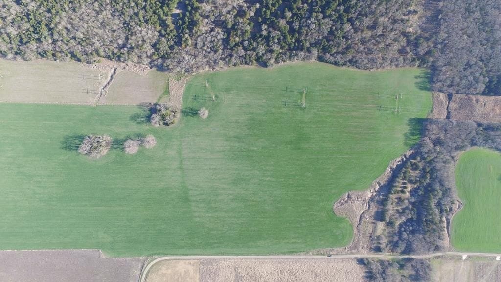 23.79 acres in Navarro County - photo 2