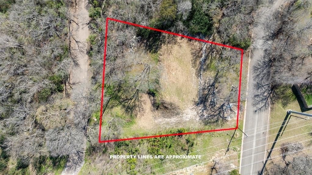 0.68 acres in McLennan County - photo 5