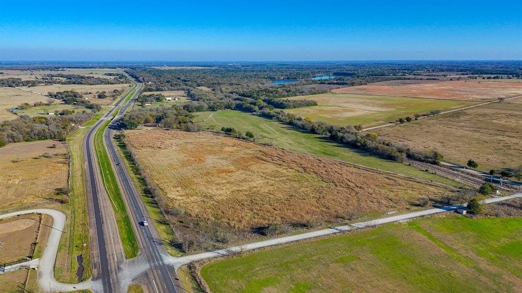 17.64 acres in Navarro County - photo 27