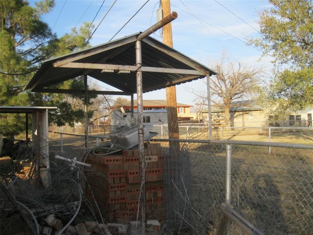 0.23 acres in Stephens County - photo 12