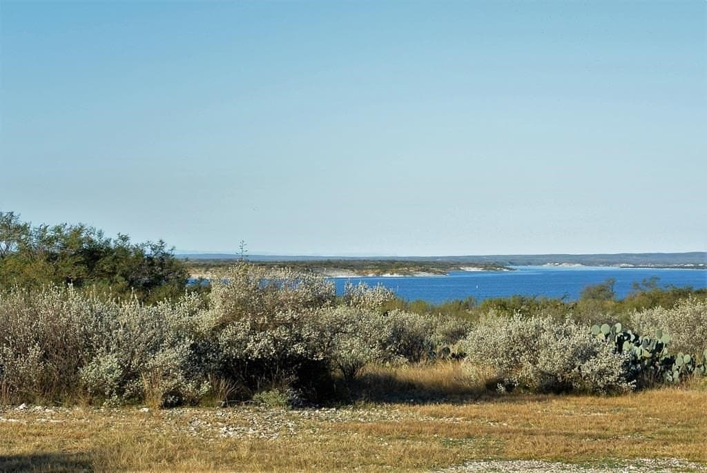 0.48 acres in Val Verde County - photo 4