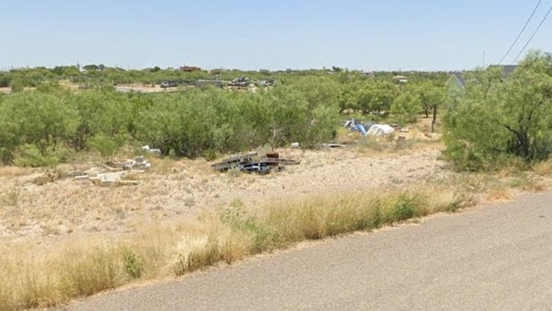 0.39 acres in Maverick County - photo 7
