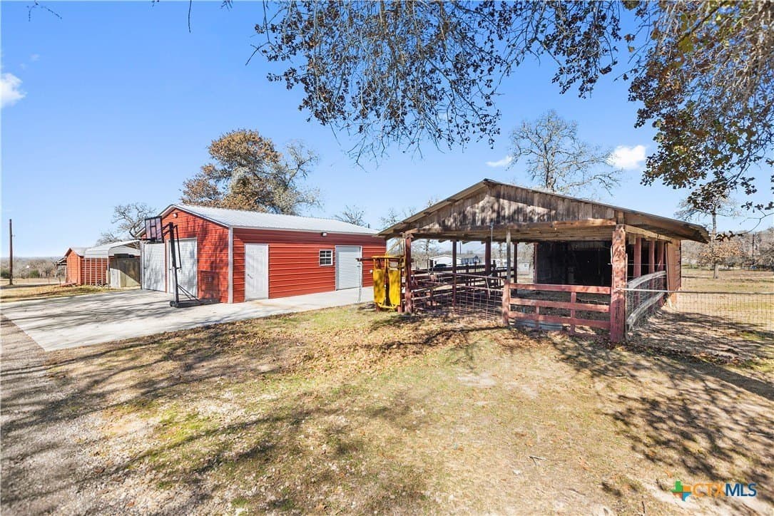 12.81 acres in Guadalupe County - photo 5