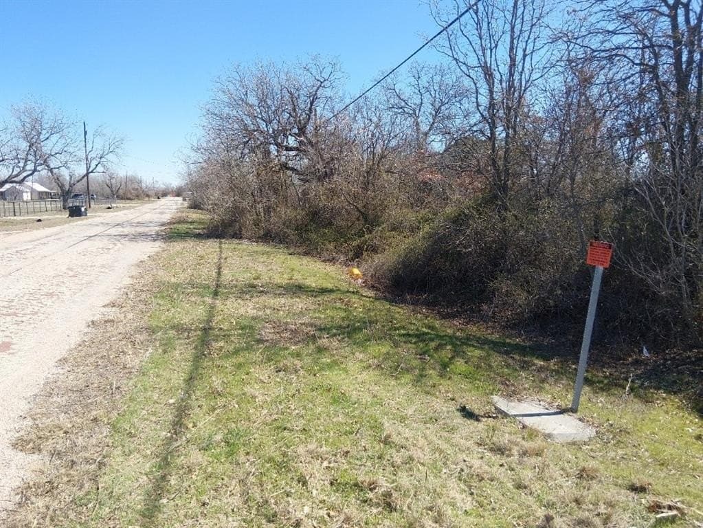 6 acres in Eastland County - photo 3