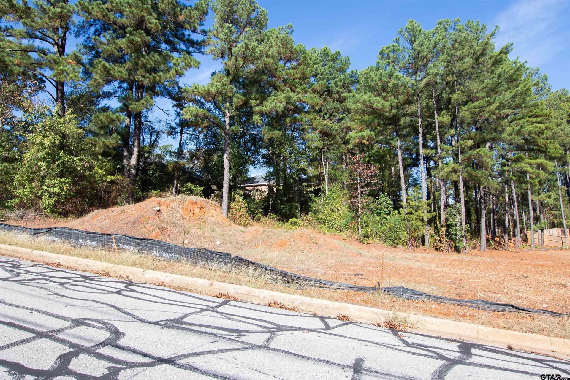 0.42 acres in Smith County - photo 4