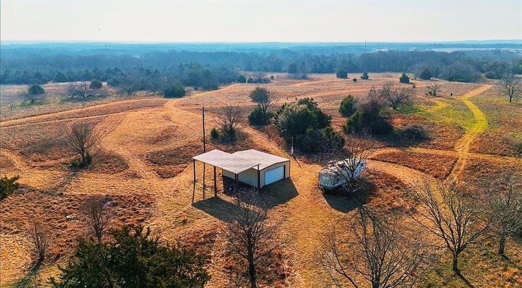 19.18 acres in Hill County - photo 9