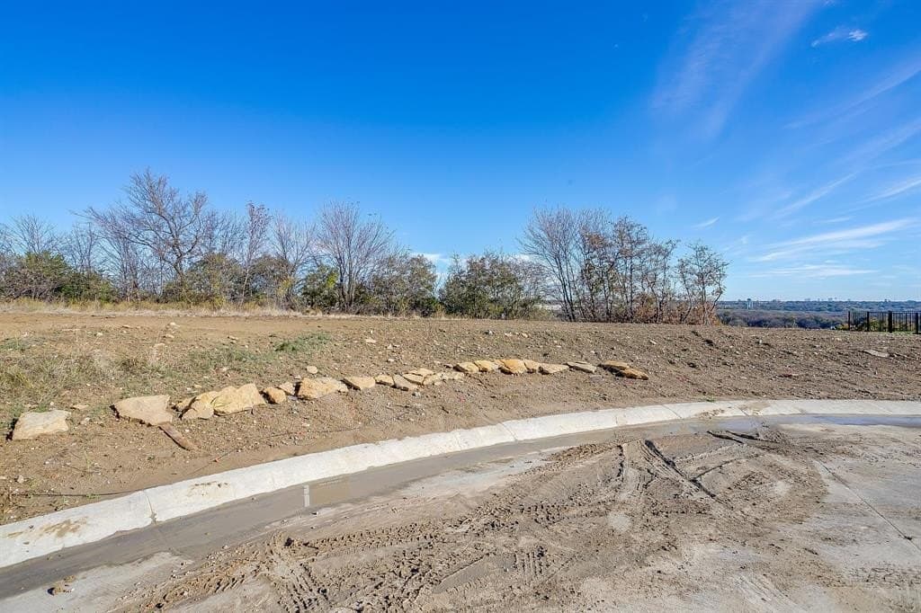 1.43 acres in Tarrant County - photo 30