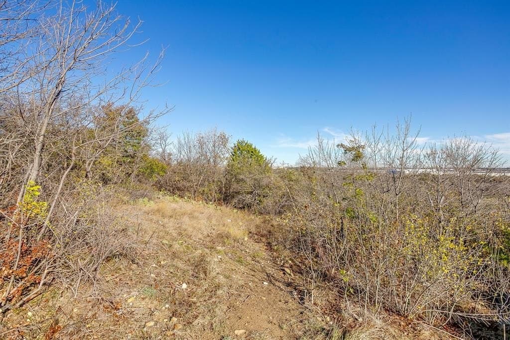 1.43 acres in Tarrant County - photo 31