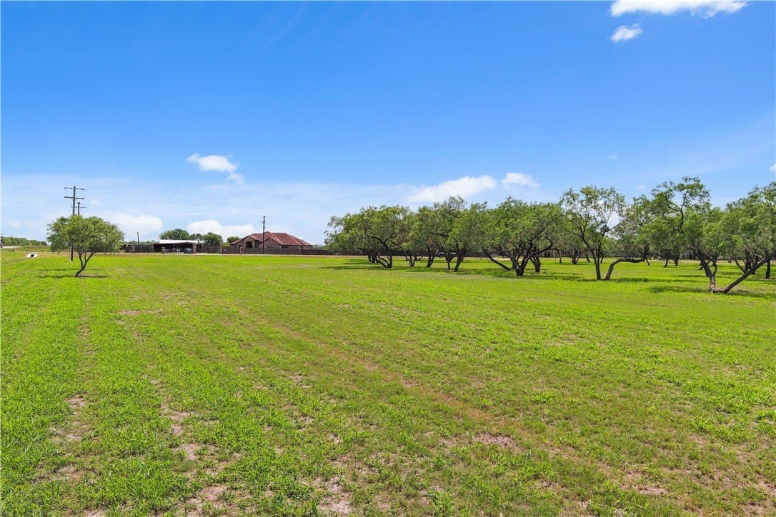 3.59 acres in Nueces County - photo 5