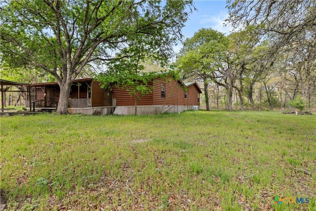 10 acres in Guadalupe County - photo 2