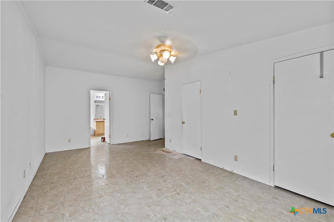 10 acres in Guadalupe County - photo 9