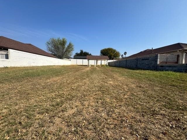 0.15 acres in webb County - photo 4