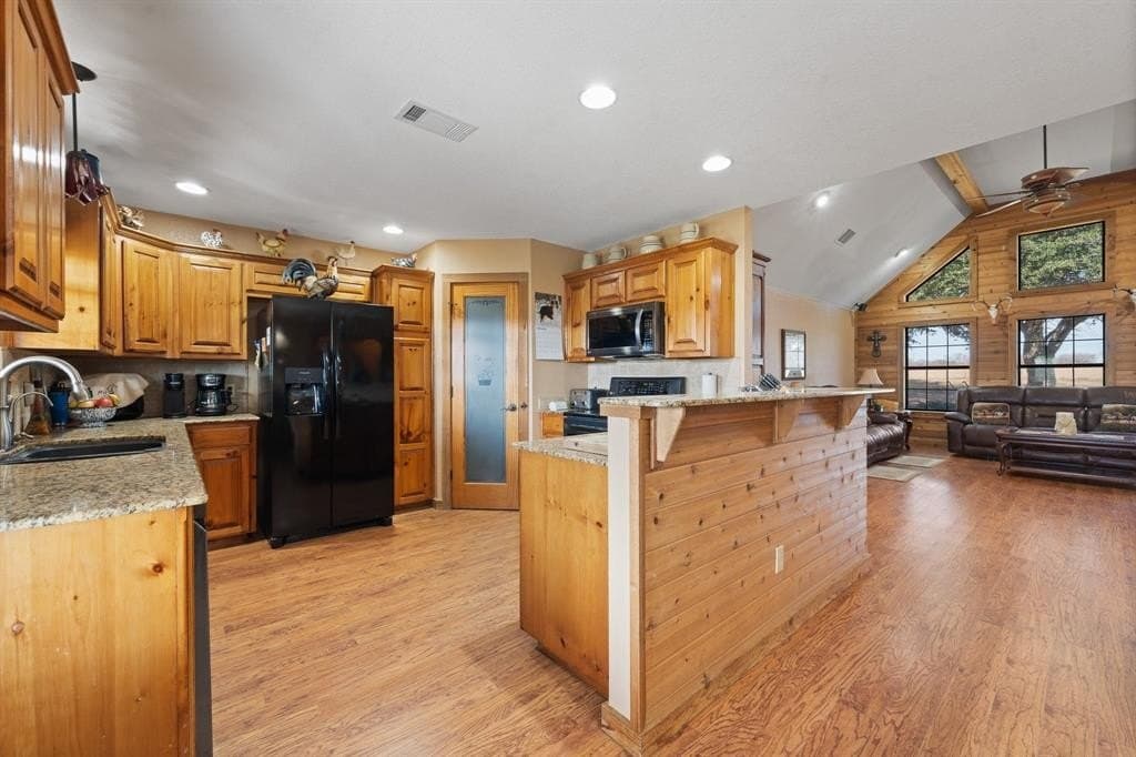17.9 acres in Hill County - photo 10
