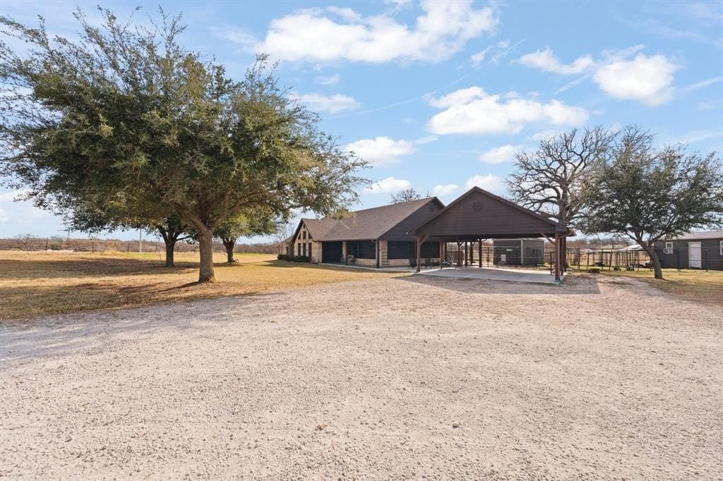 17.9 acres in Hill County - photo 3