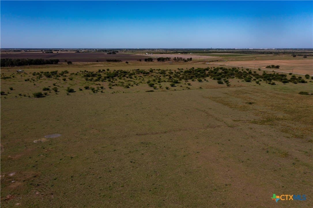 11 acres in Victoria County - photo 7