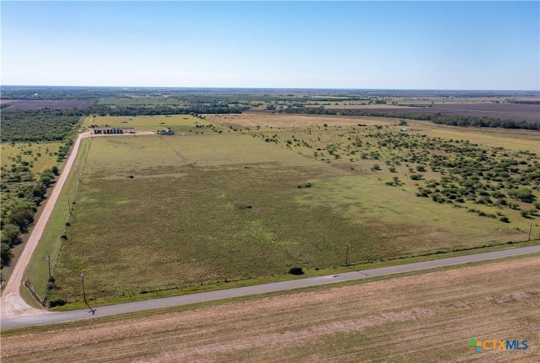 11 acres in Victoria County - photo 11