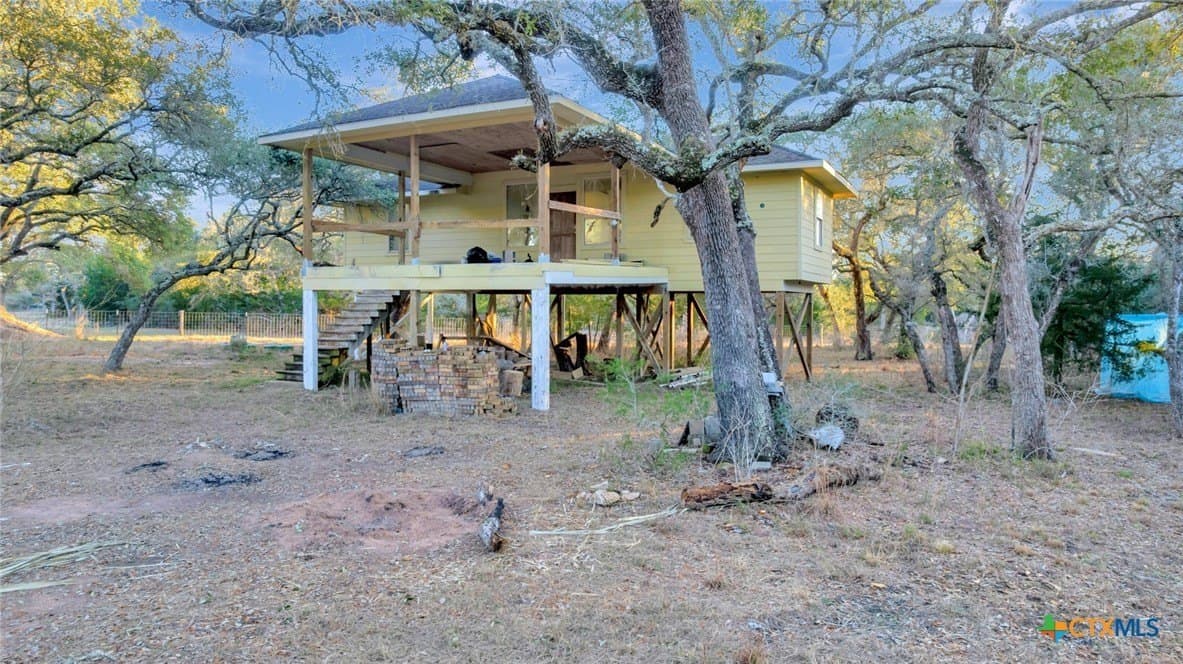 17.19 acres in Lavaca County - photo 2