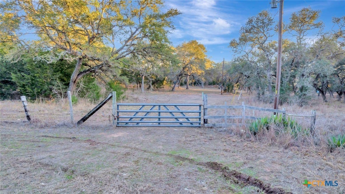 17.19 acres in Lavaca County - photo 6