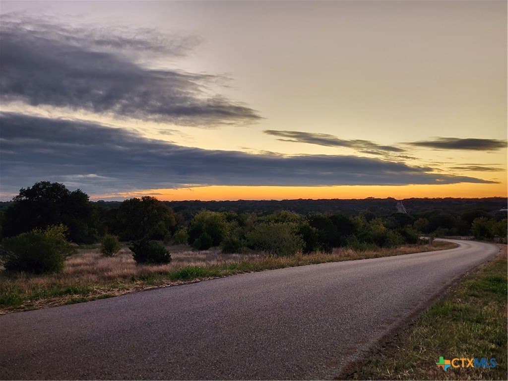 17.93 acres in Bell County - photo 8