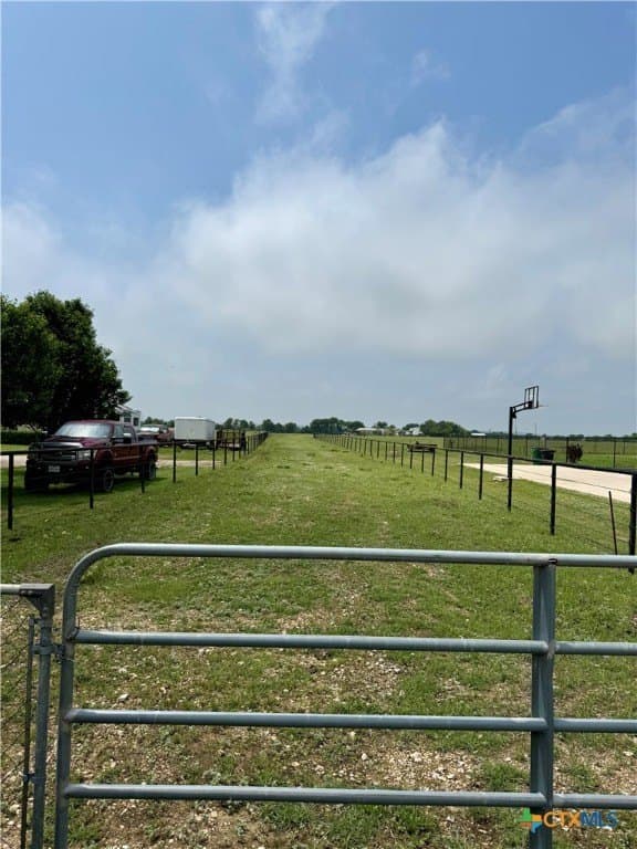 10 acres in Bell County - photo 4